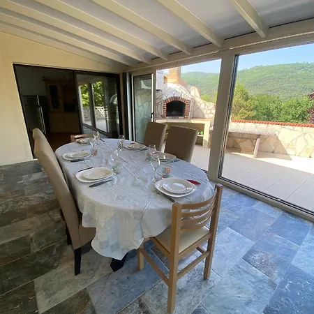 Ferienhaus Maison Spacieuse Et Climatisee Avec Jacuzzi